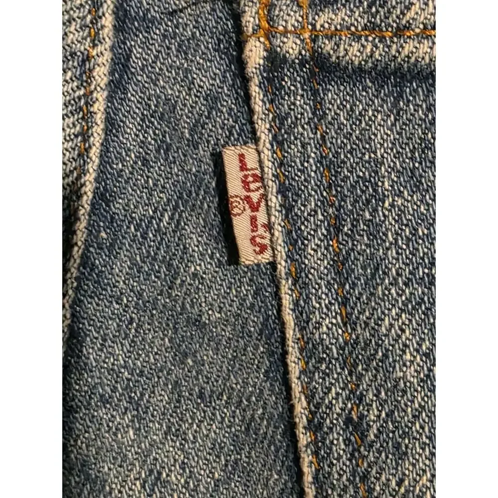 Levi’s Jeans Mens 32x34 Blue Denim Straight Leg Classic Fit Silver Medal
